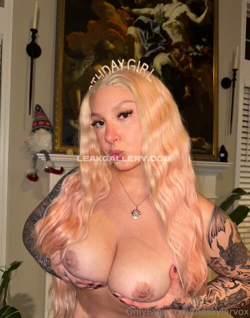 Theskylarvox Exclusive Leaked Nude OnlyFans #10763259