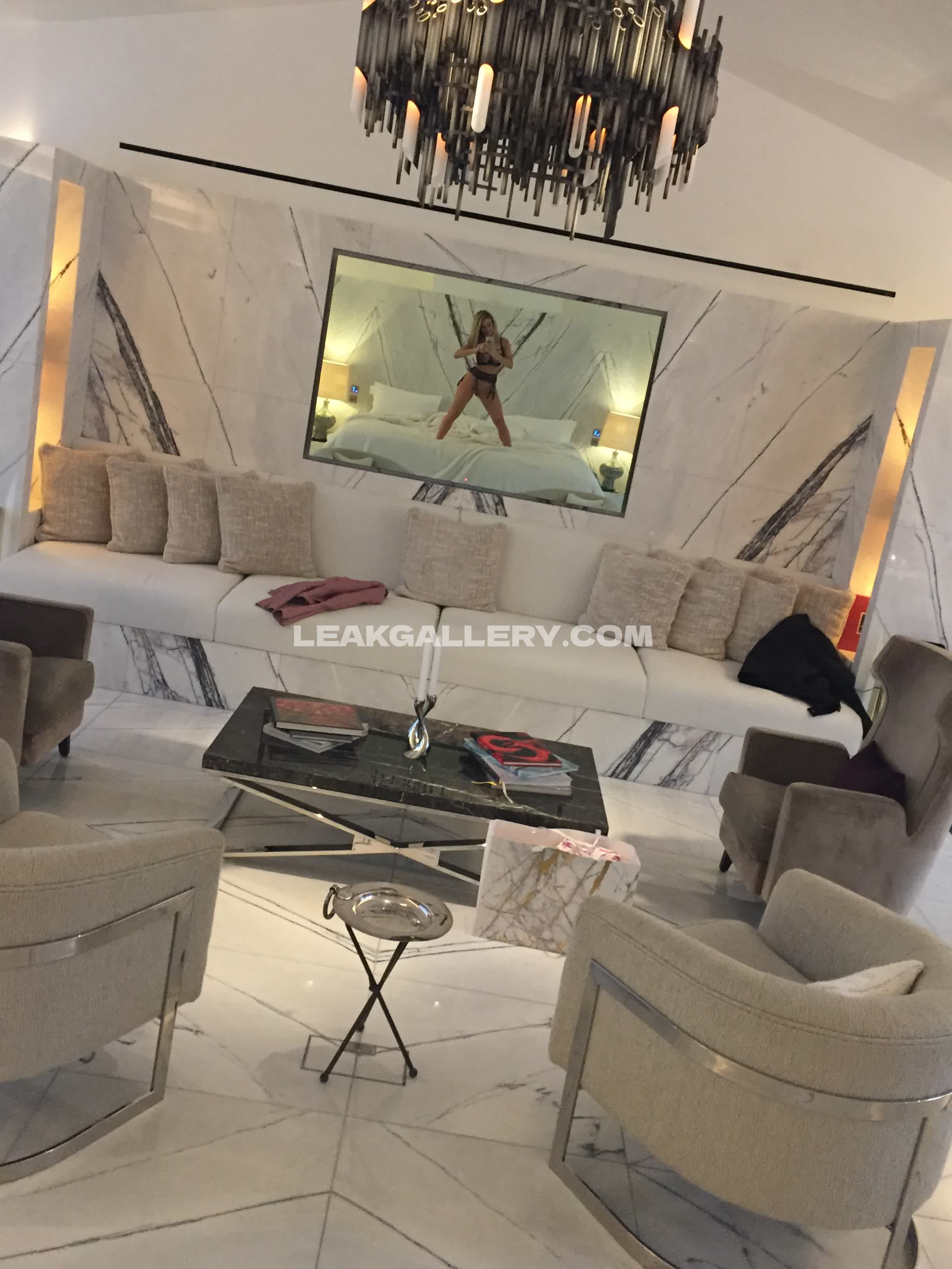 Tiffanymfc Exclusive Leaked Nude OnlyFans #10650523