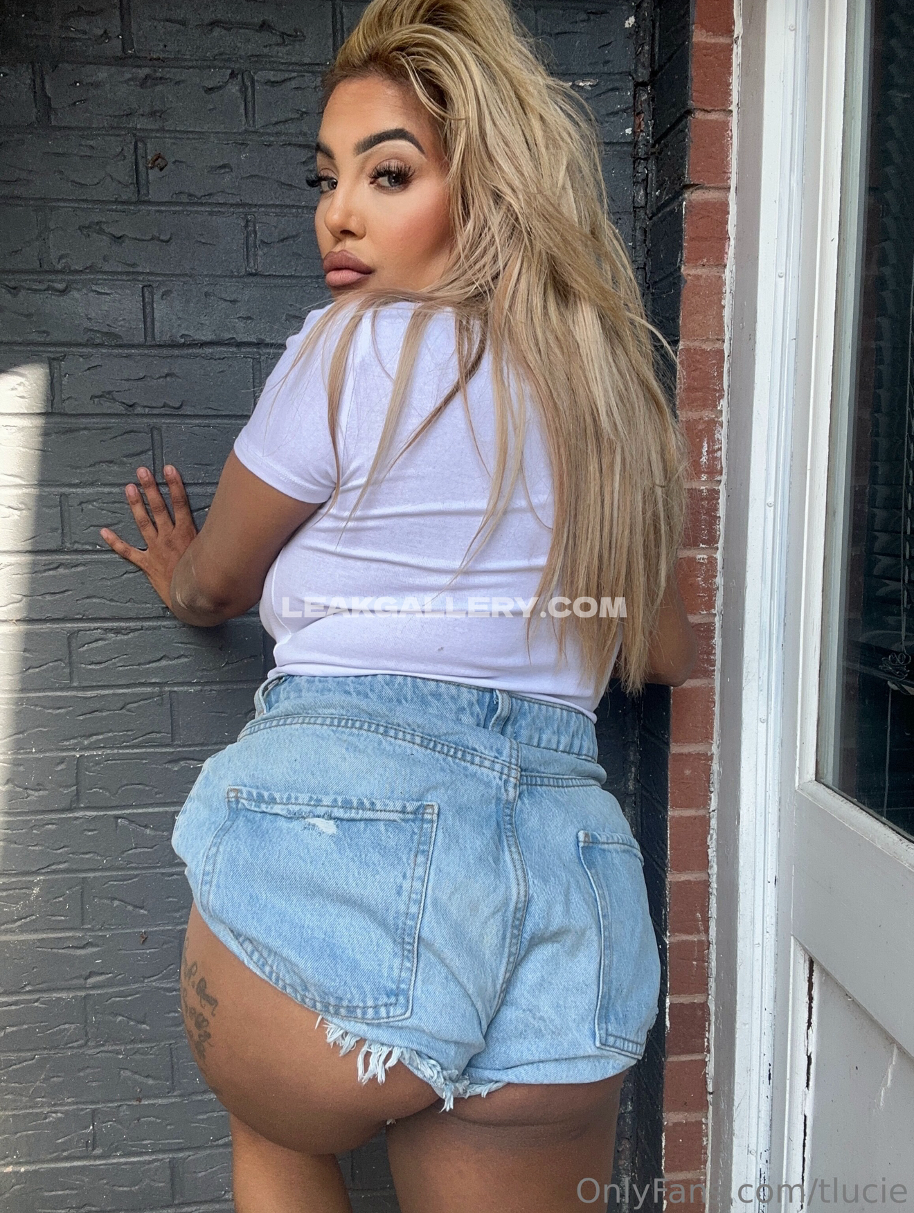 Tlucie Exklusiv geleakte Nacktbilder von OnlyFans #8941585