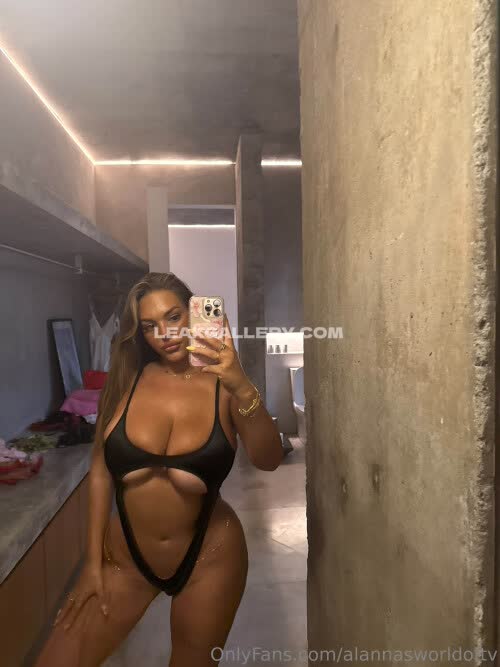 Urcrushalanna / alannasworldx / saucytitsbali Exclusive Leaked Nude OnlyFans #10863481