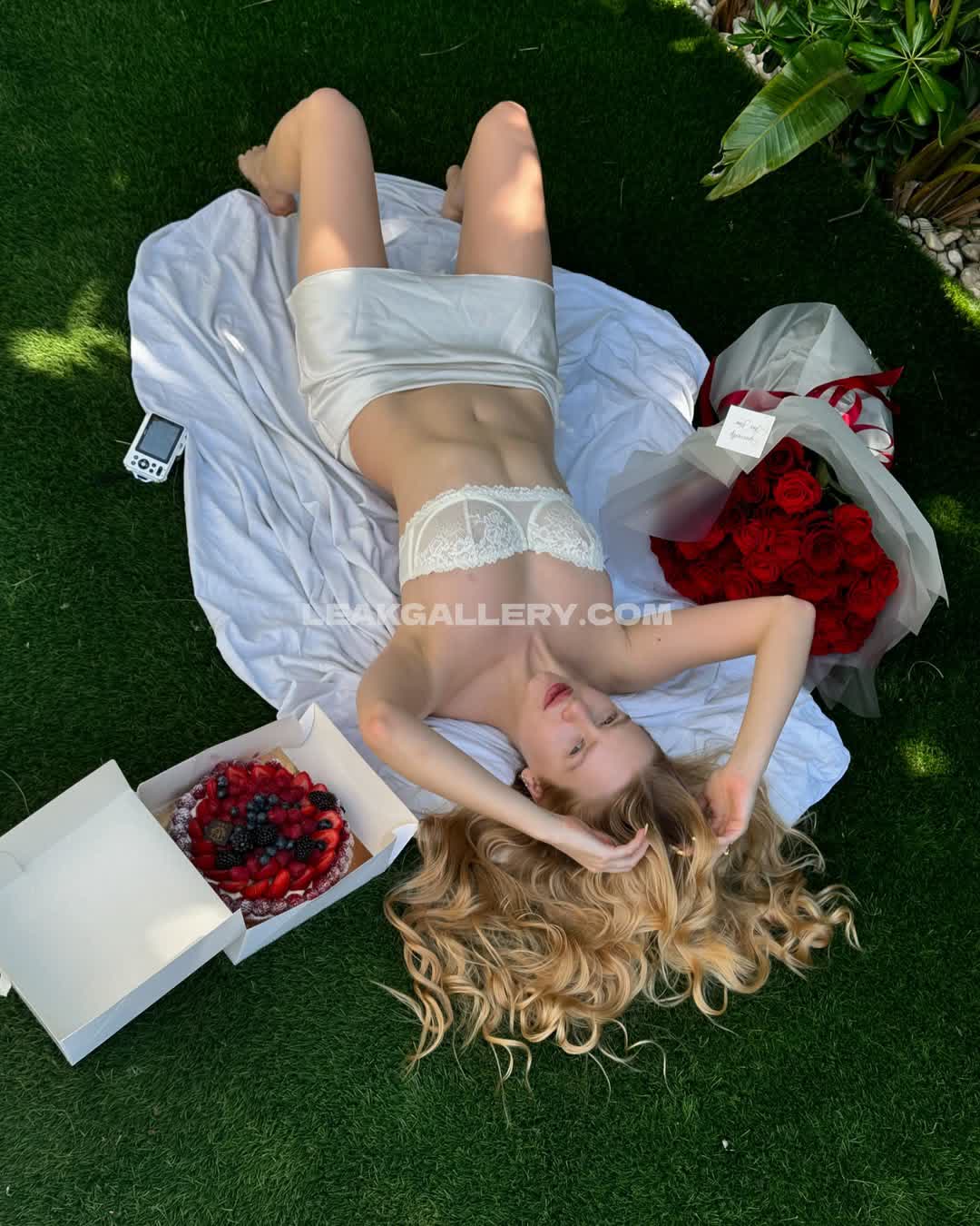 Vladababe / ladababy / vladaelfie Exclusive Leaked Nude OnlyFans #9032984