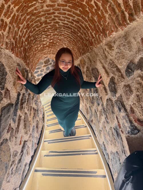 Vladislava_661 / vladislava661 Exclusive Leaked Nude OnlyFans #10930335