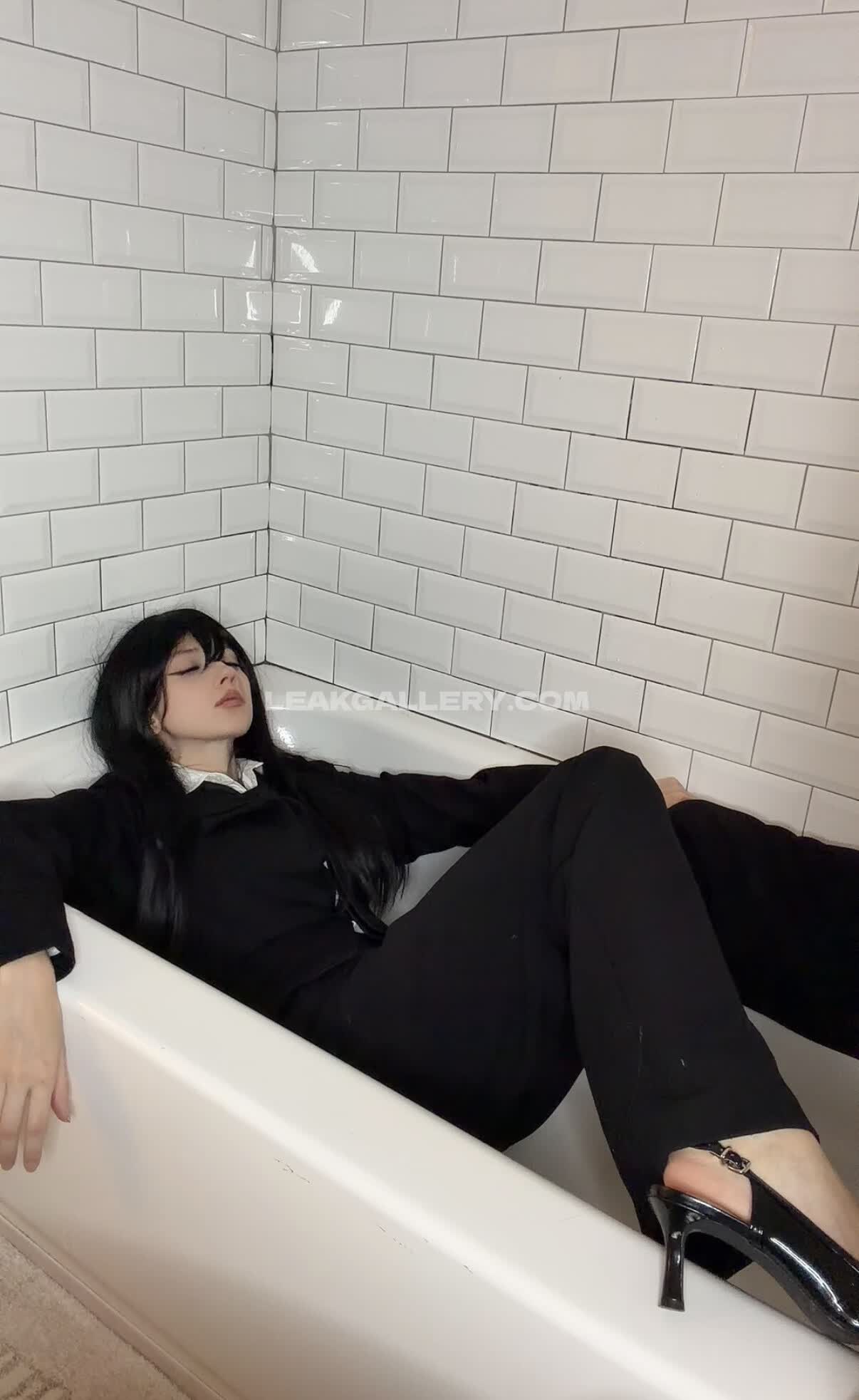 Jillynozomi / Whatthisworldiscomingto Exclusive Leaked Nude OnlyFans #10038777