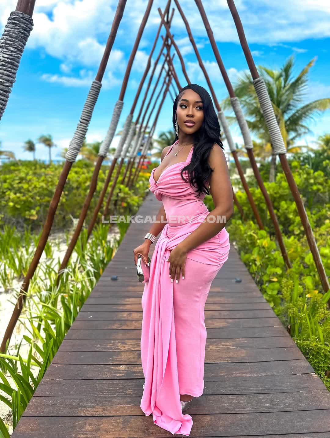 Whoisnneka Exclusive Leaked Nude OnlyFans #9452581