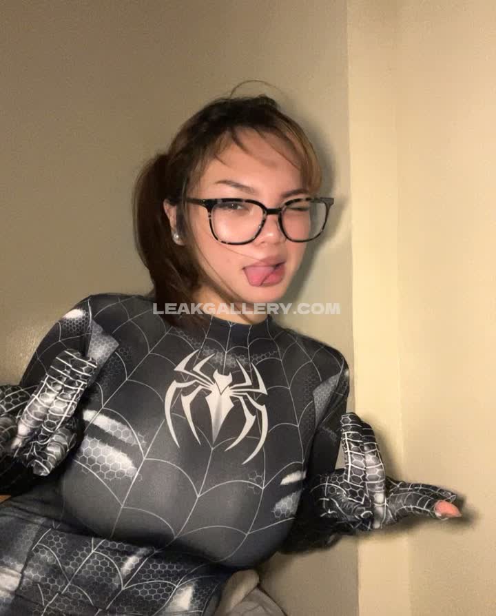 Xoxo_yuri Exclusive Leaked Nude OnlyFans #9168454