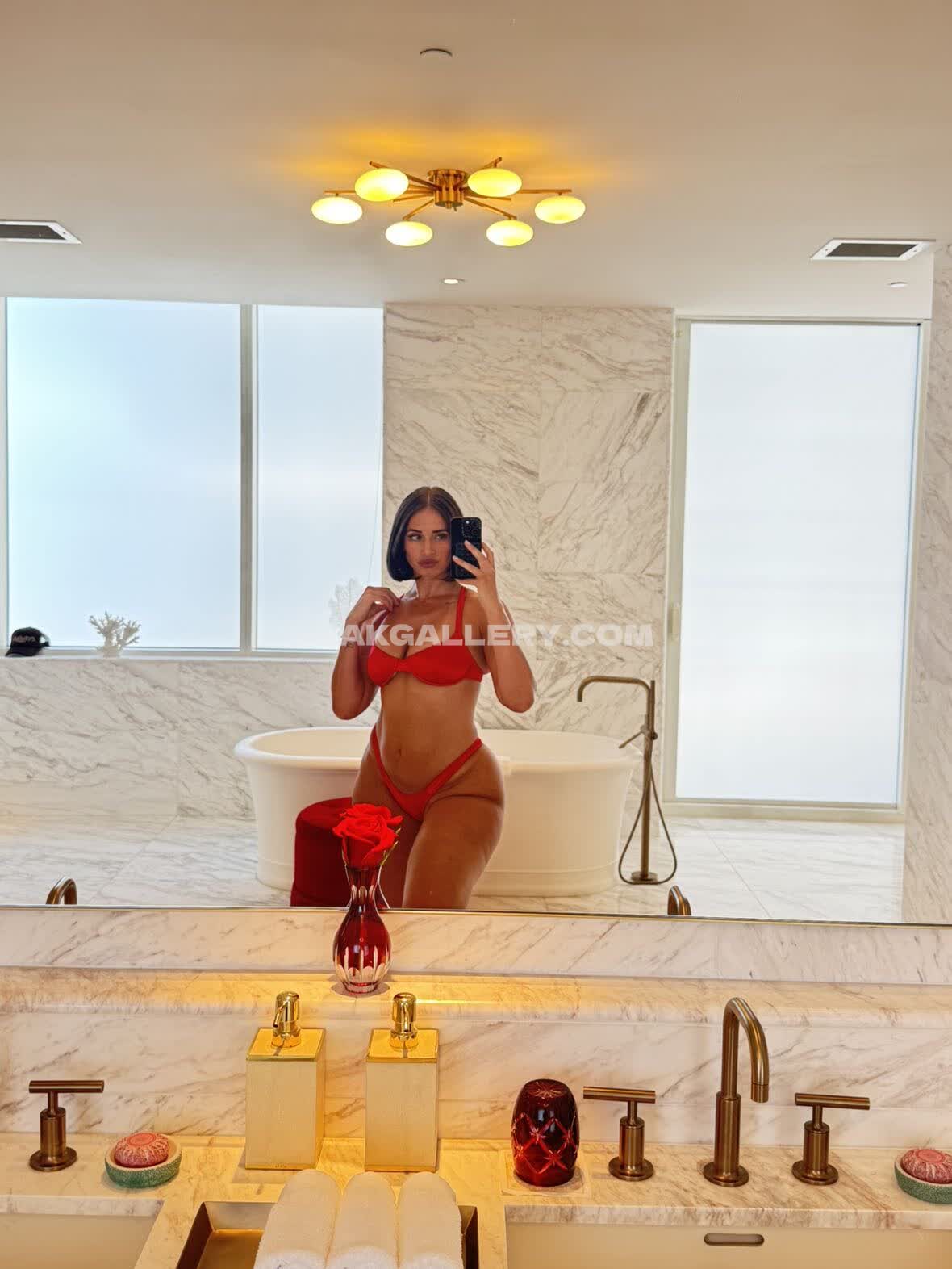 Yesjulz Exclusive Leaked Nude OnlyFans #9011484