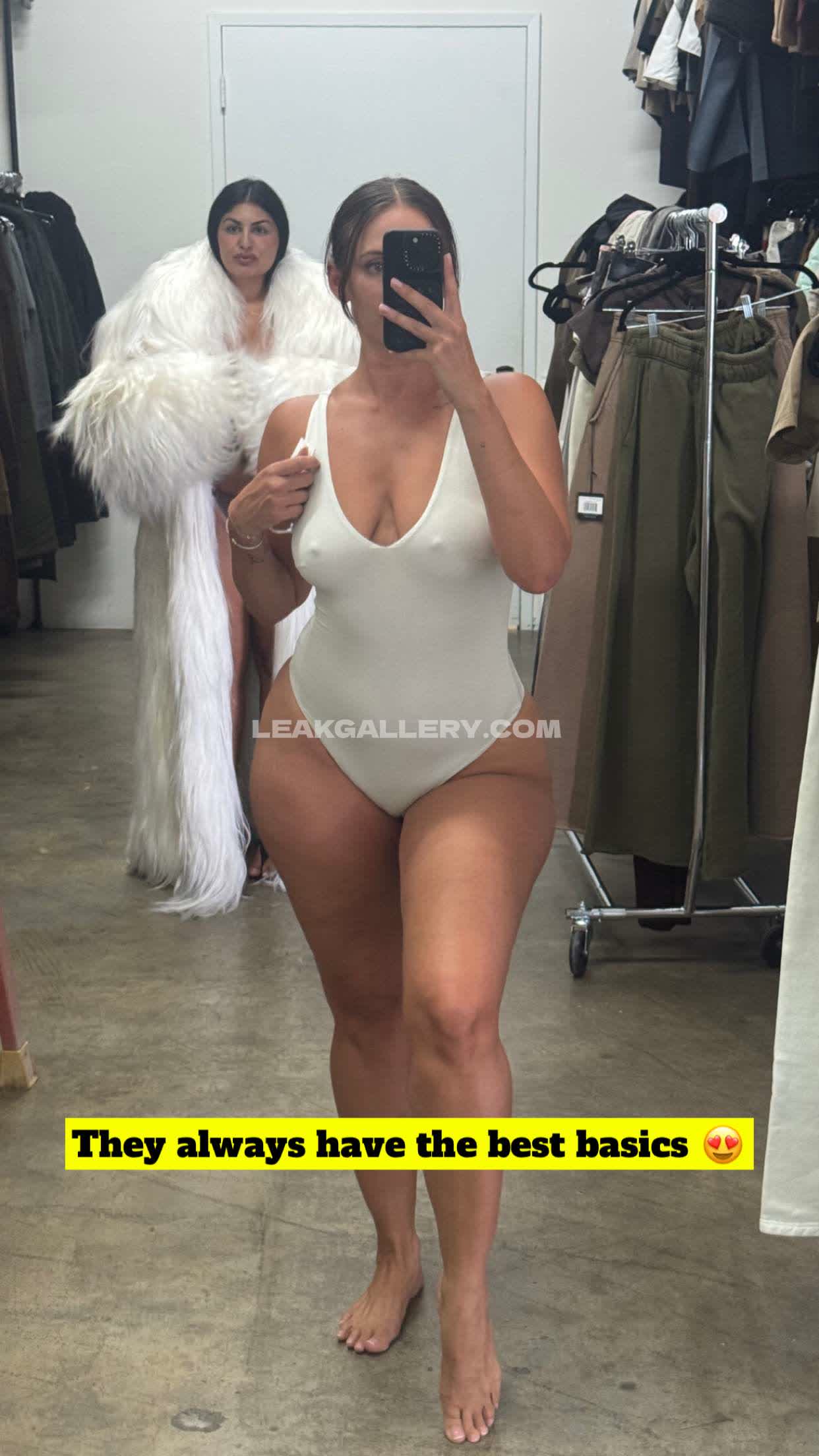 Yesjulz Exclusive Leaked Nude OnlyFans #9011596