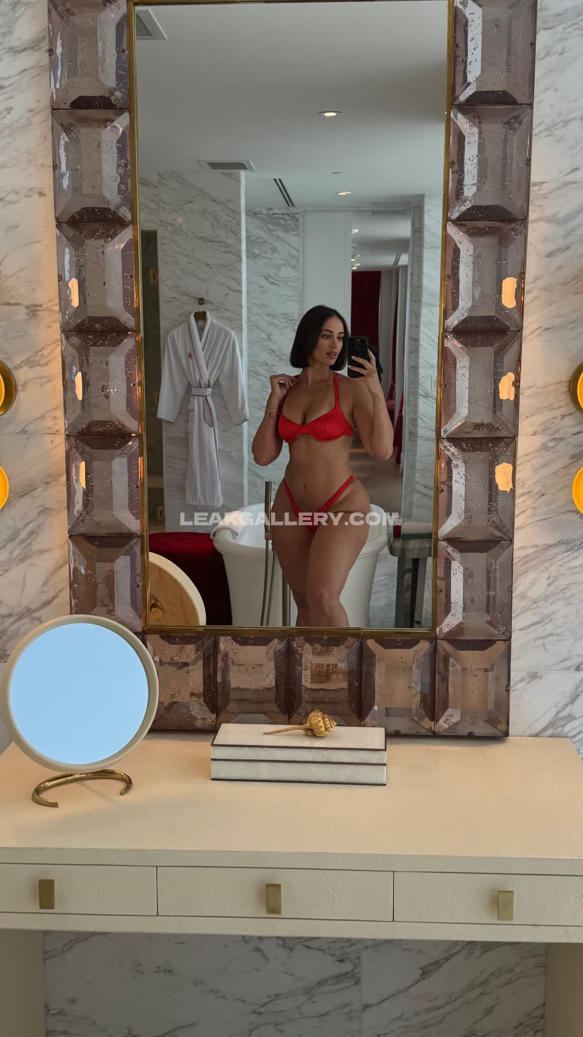 Yesjulz Exclusieve gelekte naaktcontent van OnlyFans #9011297