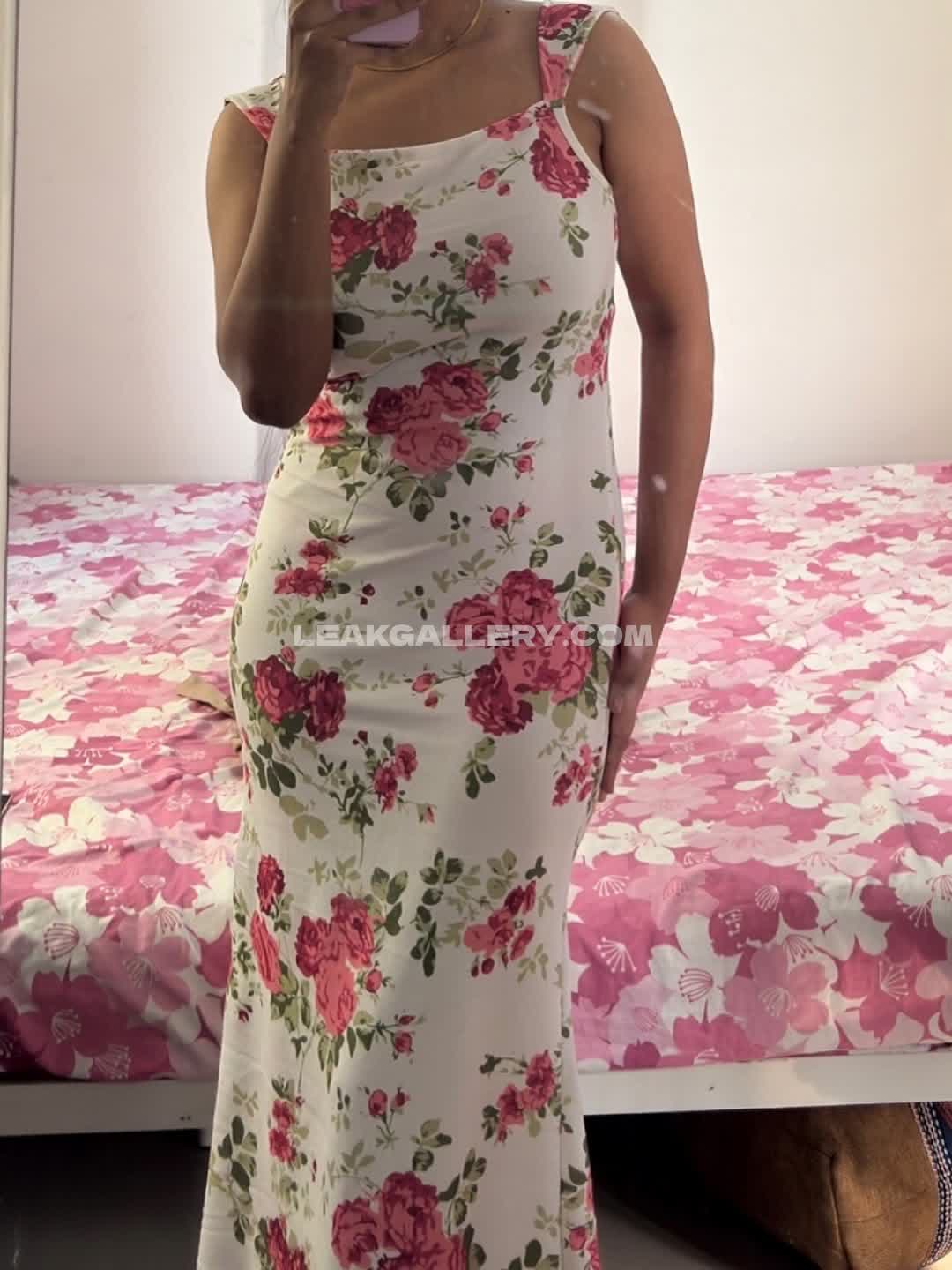 Yourstrulyanushkaa / _anushkadiariess_ Exclusive Leaked Nude OnlyFans #9998118