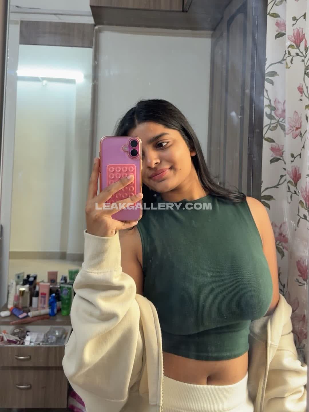 Yourstrulyanushkaa / _anushkadiariess_ Exclusive Leaked Nude OnlyFans #9997441