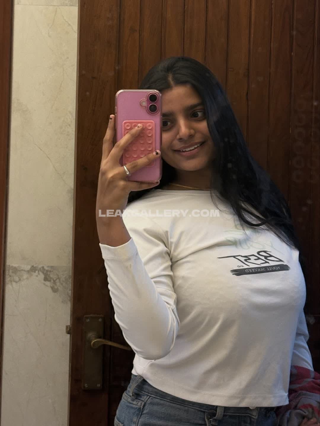 Yourstrulyanushkaa / _anushkadiariess_ Exclusive Leaked Nude OnlyFans #9945772