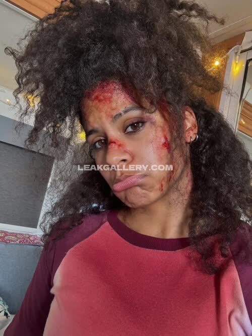 Zaziebeetz Exclusive Leaked Nude OnlyFans #10717353