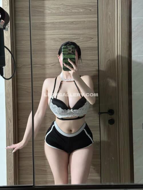 717_xiong Exclusive Leaked Nude OnlyFans #10989652
