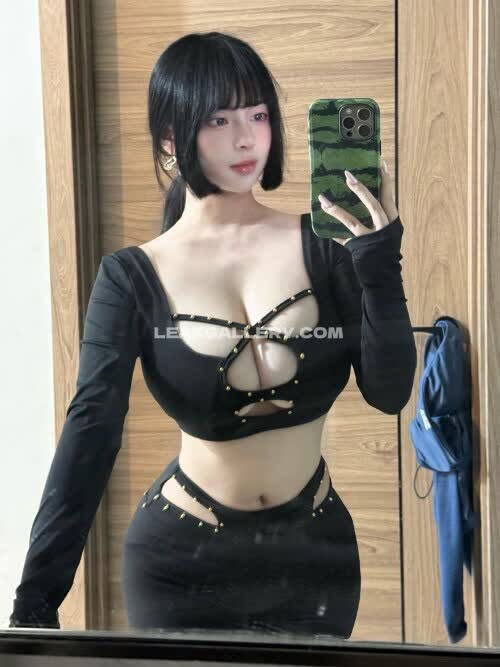 717_xiong Exclusive Leaked Nude OnlyFans #10981939