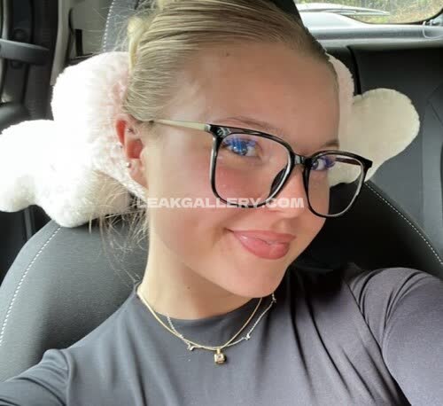 _mommymewtwo Exclusive Leaked Nude OnlyFans #11465775