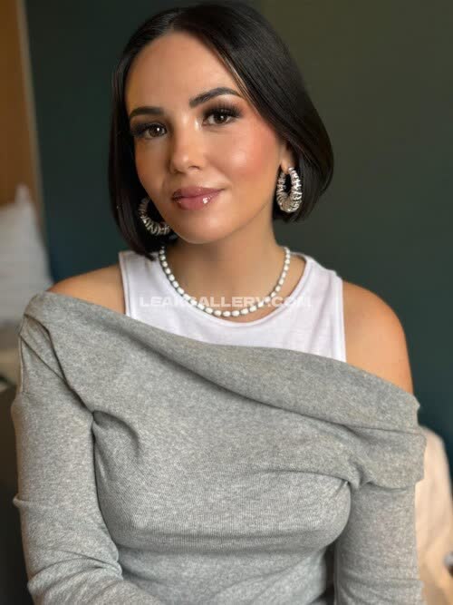 Agatheauproux Exclusive Leaked Nude OnlyFans #11108337