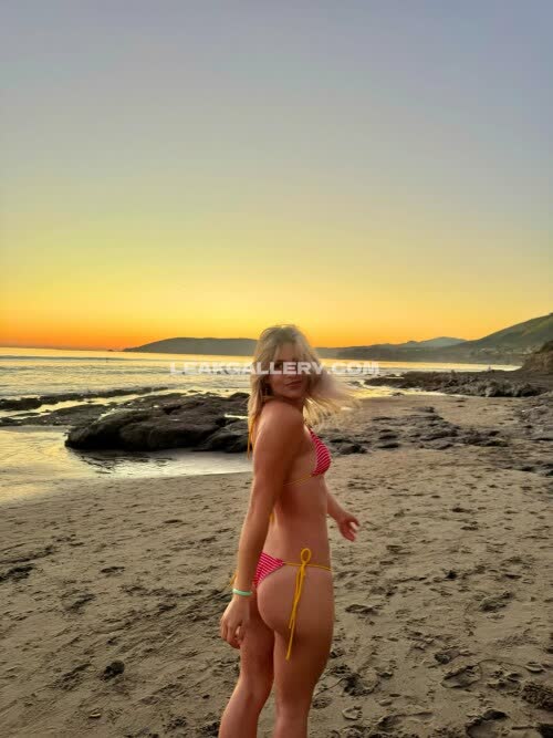 Ainsley_rolls Exclusive Leaked Nude OnlyFans #11985561