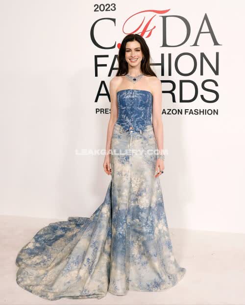 Annehathaway Exclusive Leaked Nude OnlyFans #11459205