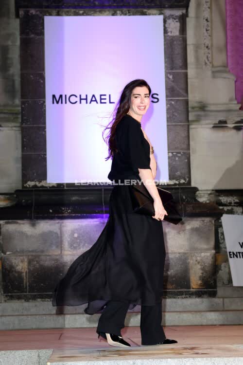 Annehathaway Exclusive Leaked Nude OnlyFans #11431713
