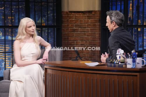 Anyataylorjoy Exclusive Leaked Nude OnlyFans #11432474