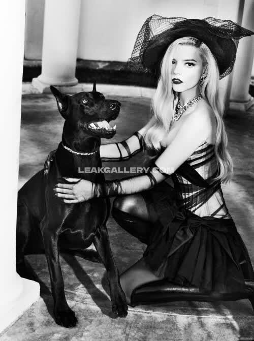 Anyataylorjoy Exclusive Leaked Nude OnlyFans #11440683