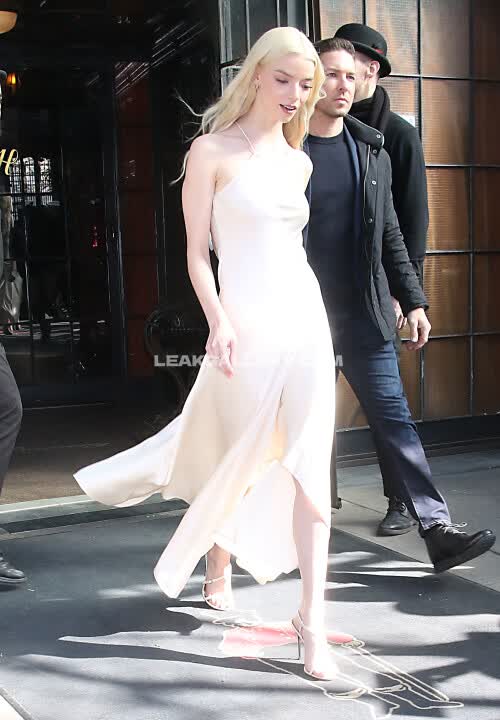 Anyataylorjoy Exclusive Leaked Nude OnlyFans #11464413