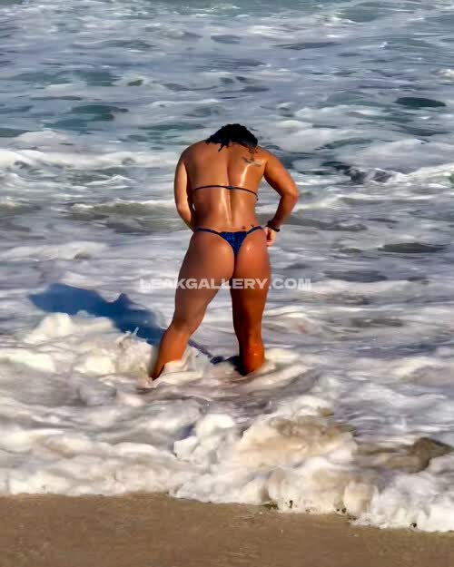 Araujovivianne Exclusive Leaked Nude OnlyFans #11040381
