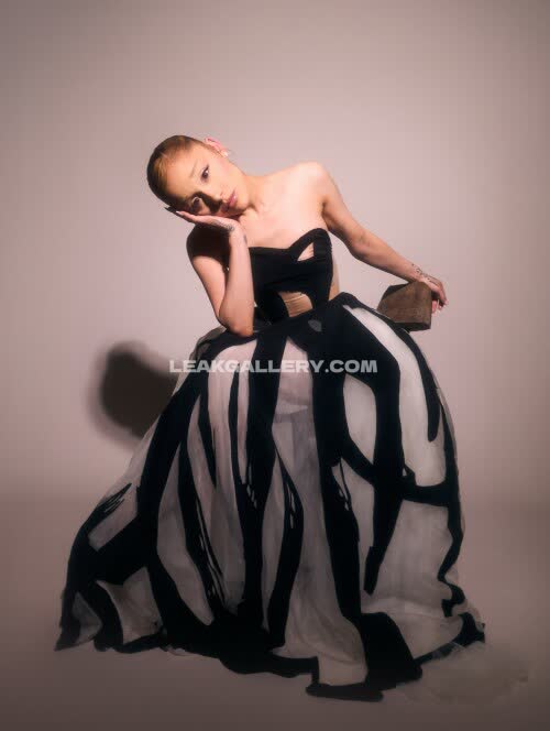 Arianagrande Exclusive Leaked Nude OnlyFans #11573734