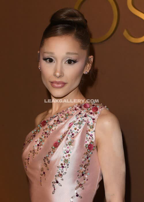 Arianagrande Exclusive Leaked Nude OnlyFans #11584665