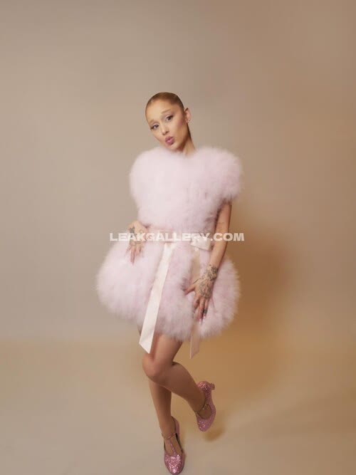 Arianagrande Exclusive Leaked Nude OnlyFans #11574778