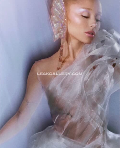 Arianagrande Exclusive Leaked Nude OnlyFans #11585235