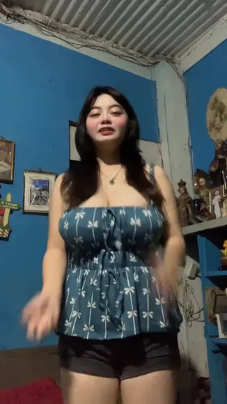 ava_celline