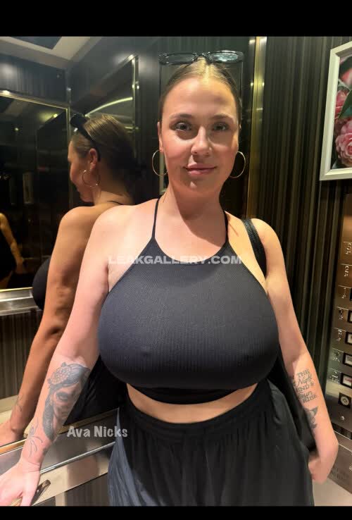 Avanicks Exclusieve gelekte naaktcontent van OnlyFans #11440849