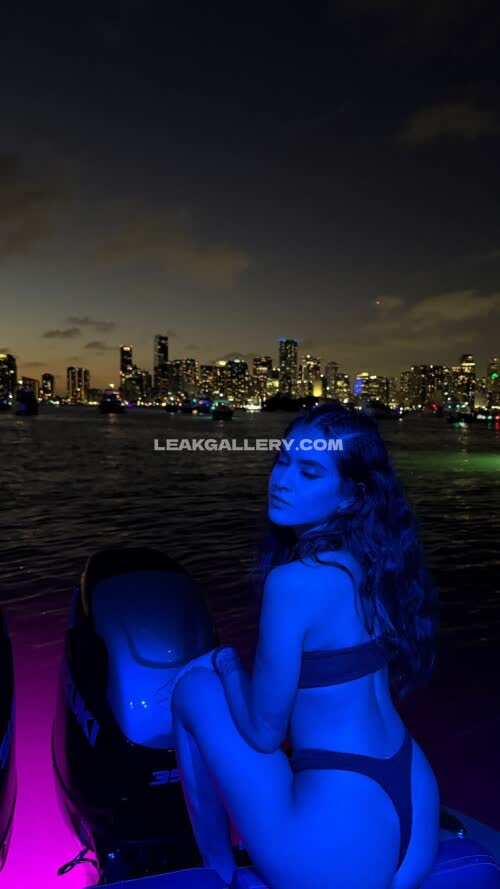 Basedaleja 独家泄露的OnlyFans裸照 #11242502