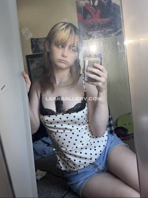 Beanswithbombs Exclusive Leaked Nude OnlyFans #11853212