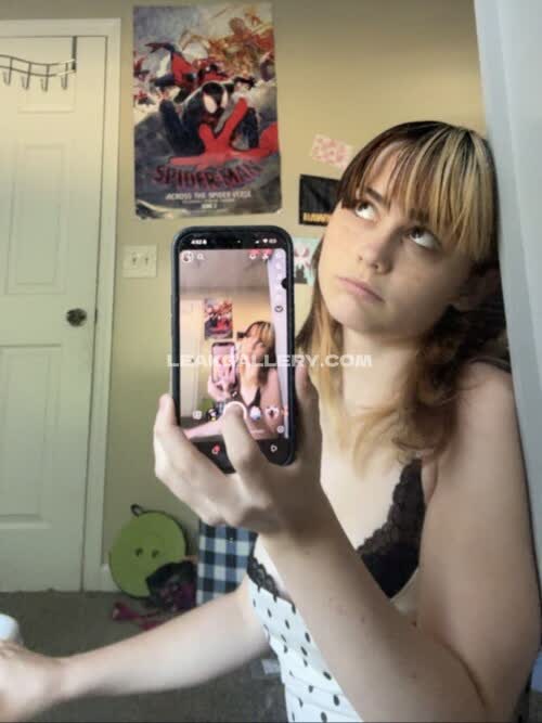 Beanswithbombs OnlyFans Nudi in Esclusiva Trapela #11838328