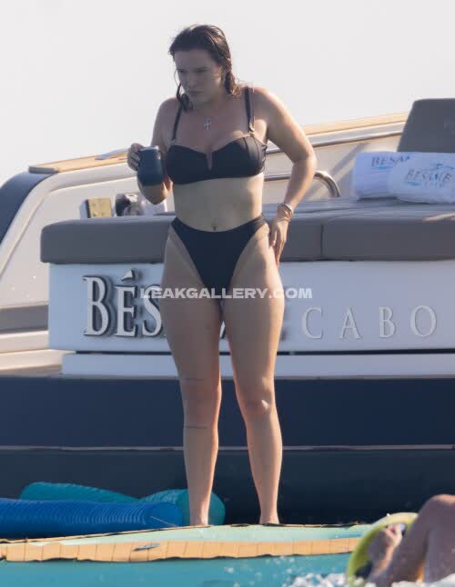Bellathorne OnlyFans Nudi in Esclusiva Trapela #11039828