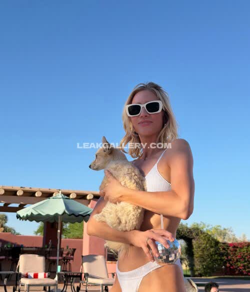 Brittanysnow Exclusive Leaked Nude OnlyFans #11753783