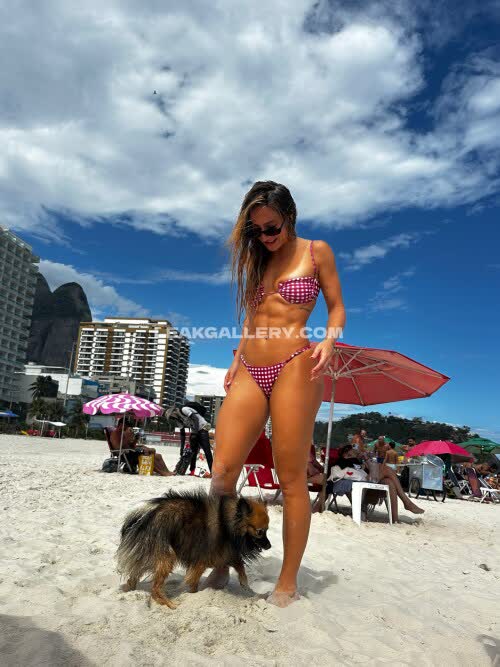 Brunagriphaoo Exclusive Leaked Nude OnlyFans #11037596