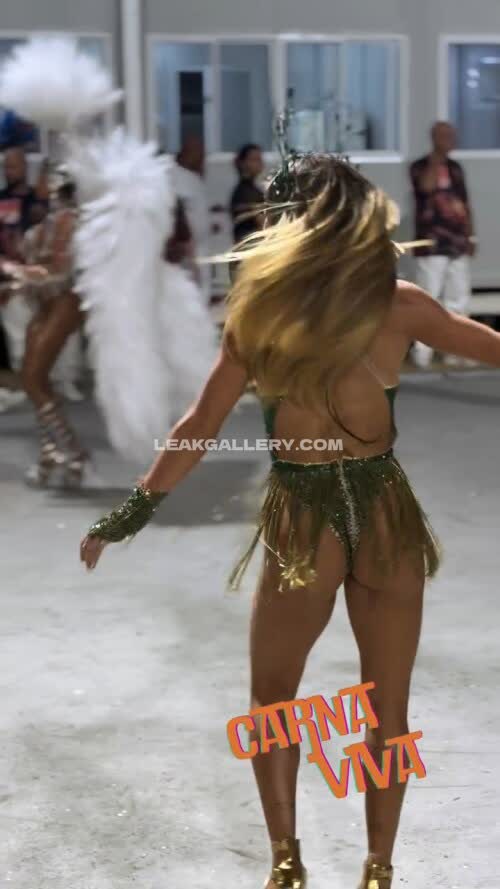 Brunagriphaoo Exclusive Leaked Nude OnlyFans #11031958