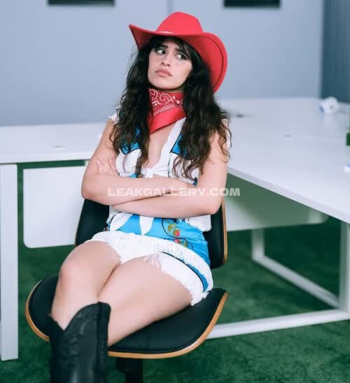 Camilacabello / camila_cabello Exclusive Leaked Nude OnlyFans #11067796