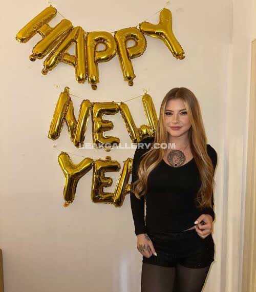 Carinelaste Exclusive Leaked Nude OnlyFans #11017964