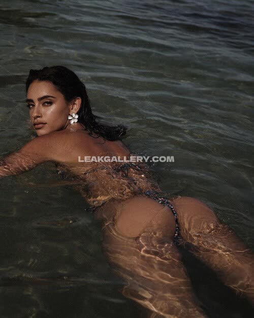Carla_guetta Exclusive Leaked Nude OnlyFans #11597804