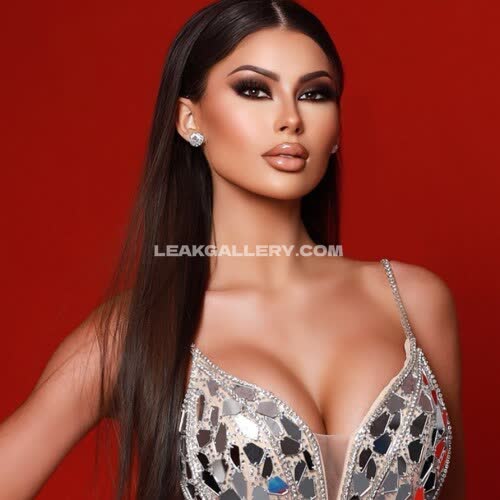 Carolinejaquish Exclusive Leaked Nude OnlyFans #10977717