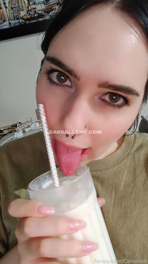 Cellutron_ Exclusieve gelekte naaktcontent van OnlyFans #11044040