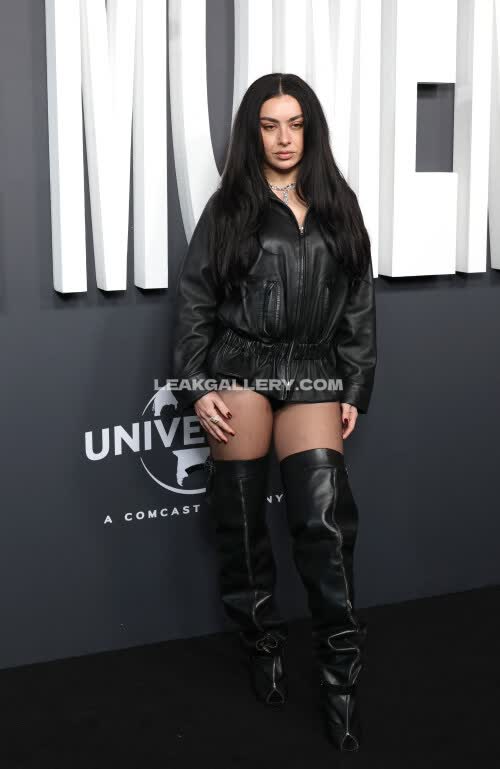 Charli_xcx Exclusive Leaked Nude OnlyFans #11642911