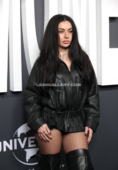 Charli_xcx Эксклюзивная утечка обнаженных OnlyFans #11638576