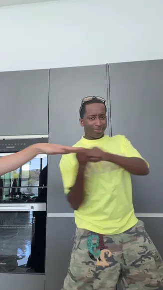 charlidamelio video thumbnail