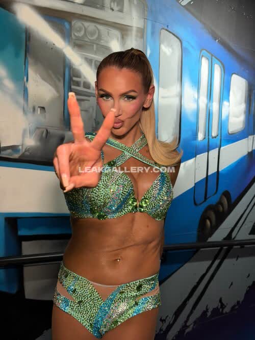 Charlottewwe Exclusive Leaked Nude OnlyFans #12017873