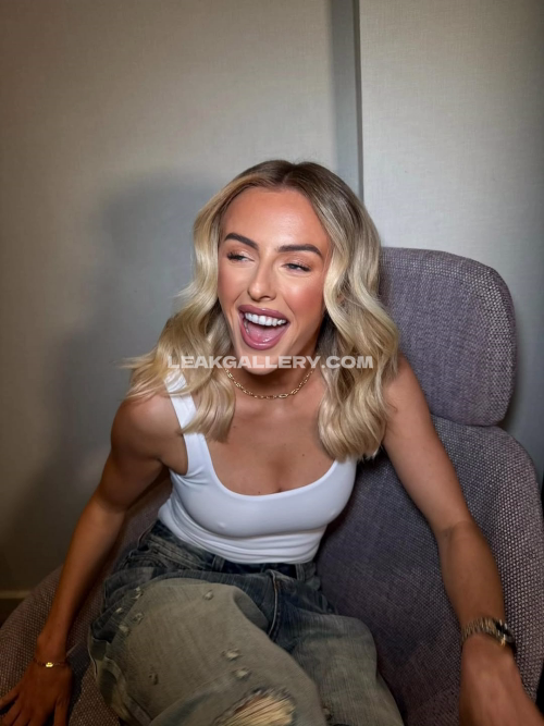 Chloekelly Exclusive Leaked Nude OnlyFans #11623450